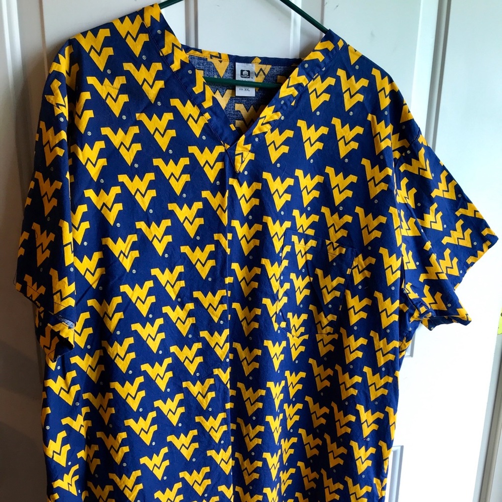 2XL Scrub top